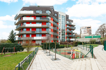 Prodej bytu 2+kk v osobním vlastnictví 64 m², Praha 5 - Hlubočepy