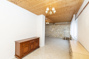 Obývací pokoj - Prodej domu 107 m², Hřivice