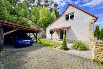 Pergola, terasa a chod do domu - Prodej domu 107 m², Hřivice