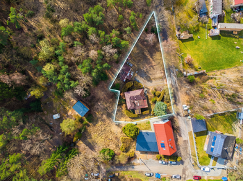 Prodej pozemku 1079 m², Starý Plzenec