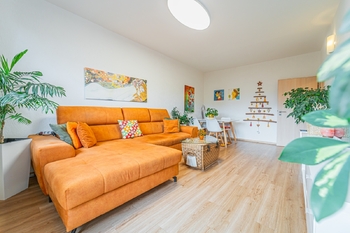 obývací pokoj - Pronájem bytu 2+1 v osobním vlastnictví 49 m², Kladno