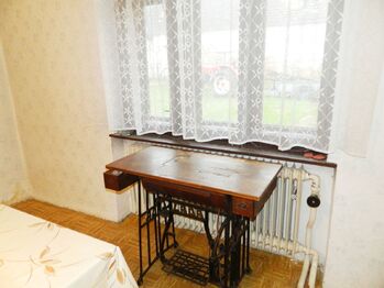 Pracovní pokoj. - Prodej domu 455 m², Zálší