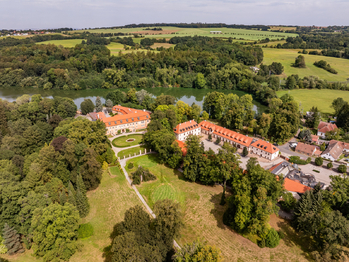 Prodej pozemku 2699 m², Kamenice