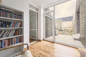 Knihovna - Prodej domu 260 m², Horoměřice