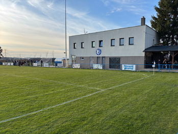 Pronájem restaurace 100 m², Zvole