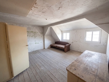 Prodej bytu 3+1 v osobním vlastnictví 109 m², Mariánské Lázně