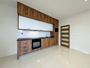 kuchyňské pracoviště ... - Pronájem bytu 2+kk v osobním vlastnictví 58 m², Havlíčkův Brod