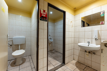 Pronájem obchodních prostor 140 m², Praha 4 - Chodov