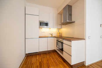 Pronájem bytu 2+kk v osobním vlastnictví 73 m², Praha 8 - Karlín