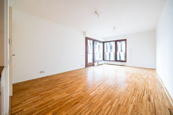 Pronájem bytu 2+kk v osobním vlastnictví 73 m², Praha 8 - Karlín