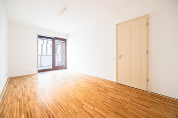 Pronájem bytu 2+kk v osobním vlastnictví 73 m², Praha 8 - Karlín