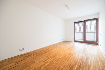 Pronájem bytu 2+kk v osobním vlastnictví 73 m², Praha 8 - Karlín