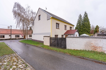 Prodej domu 248 m², Jevišovka