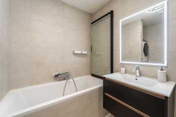 Prodej bytu 3+kk v osobním vlastnictví 84 m², Praha 10 - Královice