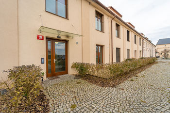 Prodej bytu 3+kk v osobním vlastnictví 84 m², Praha 10 - Královice