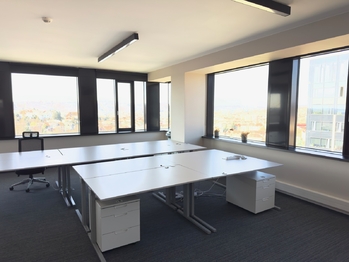 Pronájem kancelářských prostor 240 m², Brno