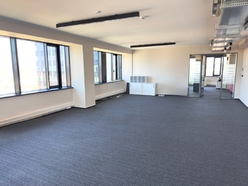 Pronájem kancelářských prostor 240 m², Brno