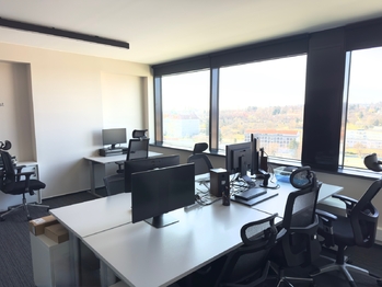 Pronájem kancelářských prostor 240 m², Brno