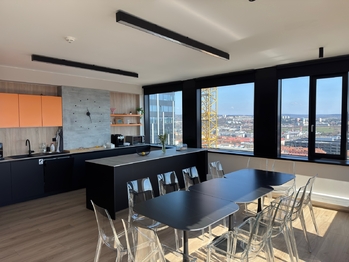 Pronájem kancelářských prostor 240 m², Brno