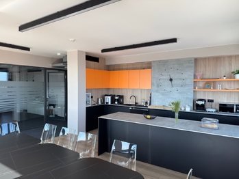 Pronájem kancelářských prostor 240 m², Brno