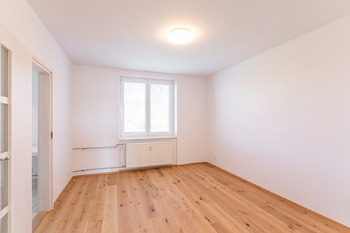 Pokoj II - Pronájem bytu 2+1 v osobním vlastnictví 53 m², Praha 9 - Hloubětín