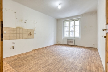 Prodej bytu 2+kk v osobním vlastnictví 44 m², Praha 3 - Žižkov