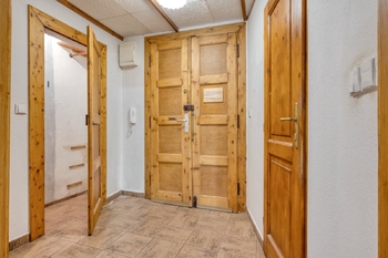 Předsíň + komora - Prodej bytu 2+kk v osobním vlastnictví 44 m², Praha 3 - Žižkov