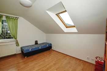 Pronájem domu 153 m², Chrást