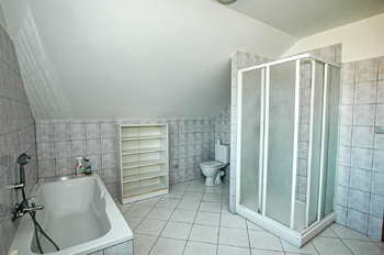 Pronájem domu 153 m², Chrást