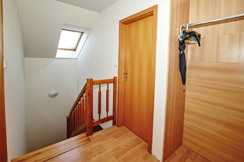 Pronájem domu 153 m², Chrást