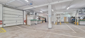 Interiér haly - Pronájem skladovacích prostor 363 m², Chlumec nad Cidlinou