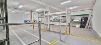 Interiér haly - Pronájem skladovacích prostor 363 m², Chlumec nad Cidlinou