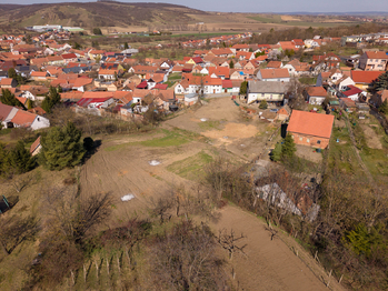 Prodej pozemku 3513 m², Kobylí