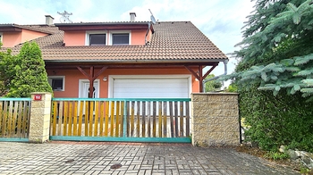 Prodej domu 170 m², Obora