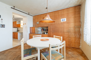 Prodej domu 180 m², Břasy