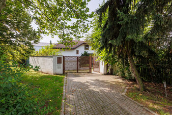 Prodej domu 500 m², Úhonice