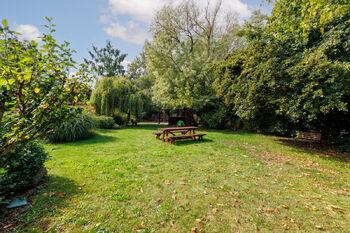 Prodej domu 500 m², Úhonice