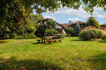 Prodej domu 500 m², Úhonice