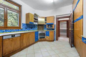 Prodej domu 500 m², Úhonice