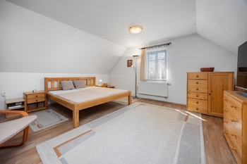 Prodej bytu 6 a více v osobním vlastnictví 299 m², Obříství