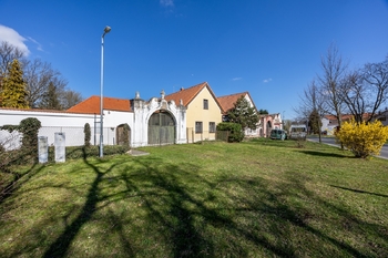 Prodej bytu 6 a více v osobním vlastnictví 299 m², Obříství