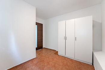 Pokoj pro hosty s koupelnou a WC - Prodej domu 176 m², Radostice