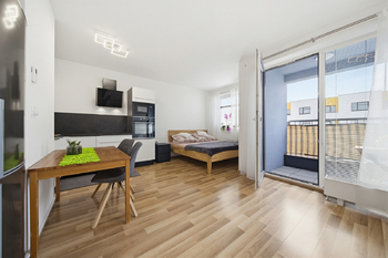 Prodej bytu 1+kk v osobním vlastnictví 32 m², Praha 10 - Uhříněves