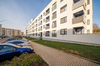 Prodej bytu 1+kk v osobním vlastnictví 32 m², Praha 10 - Uhříněves