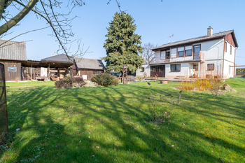 Pohled ze zahrady - Prodej domu 154 m², Sobčice