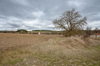 Prodej pozemku 1542 m², Peč