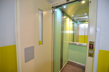 k dispozici výtah - Pronájem bytu 2+kk v osobním vlastnictví 46 m², Praha 5 - Stodůlky