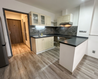 Kuchyňský kout - Pronájem bytu 1+kk v družstevním vlastnictví 27 m², České Budějovice