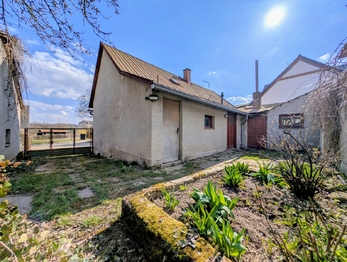 dvorek ... - Prodej domu 75 m², Habry
