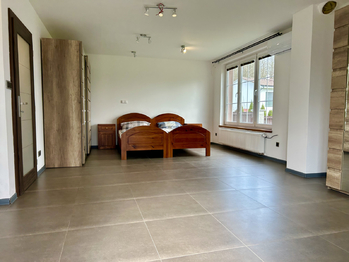 Pronájem domu 200 m², Pětihosty